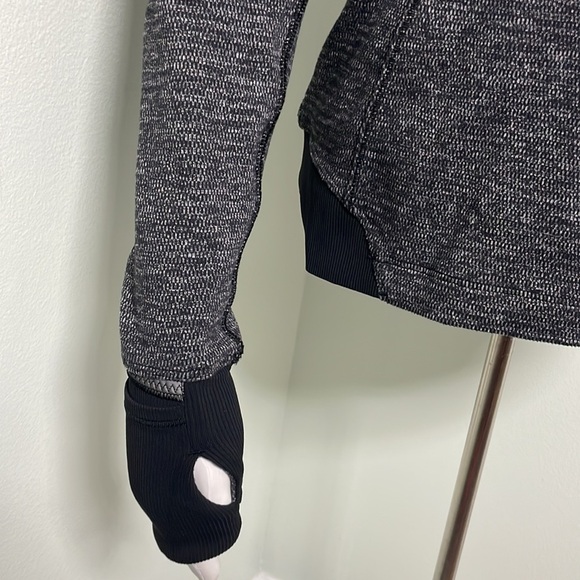 Lululemon Women Runderful Gray Fitted Running Top Half Zip Pullover Size 4 Small - Picture 4 of 9